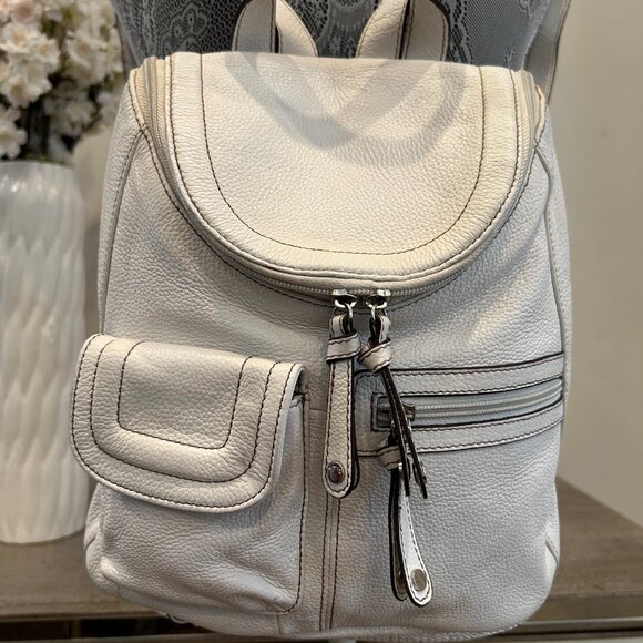 Tiganello Pebbled Leather Organizer Backpack main image 14